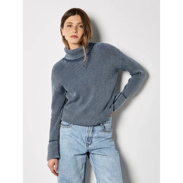 Apricot Rollkragenpullover, Blau