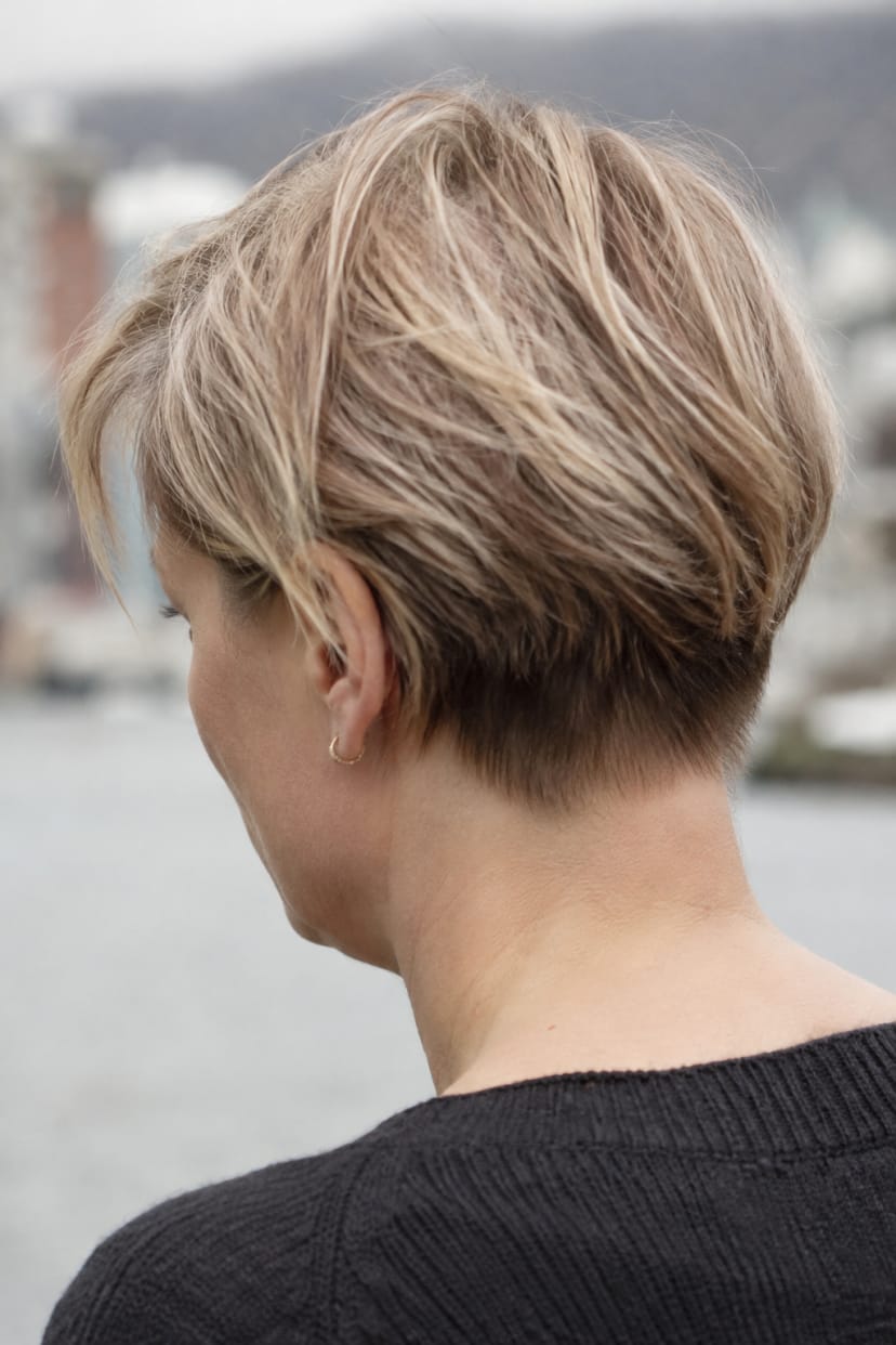 kurzer nacken, längere krone, texturdetail